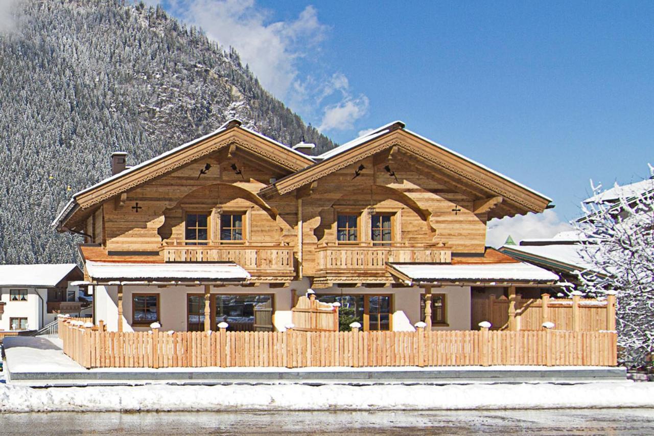 Alpenchalet Bruecke Mayrhofen Oda fotoğraf